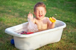 Bathing baby water game